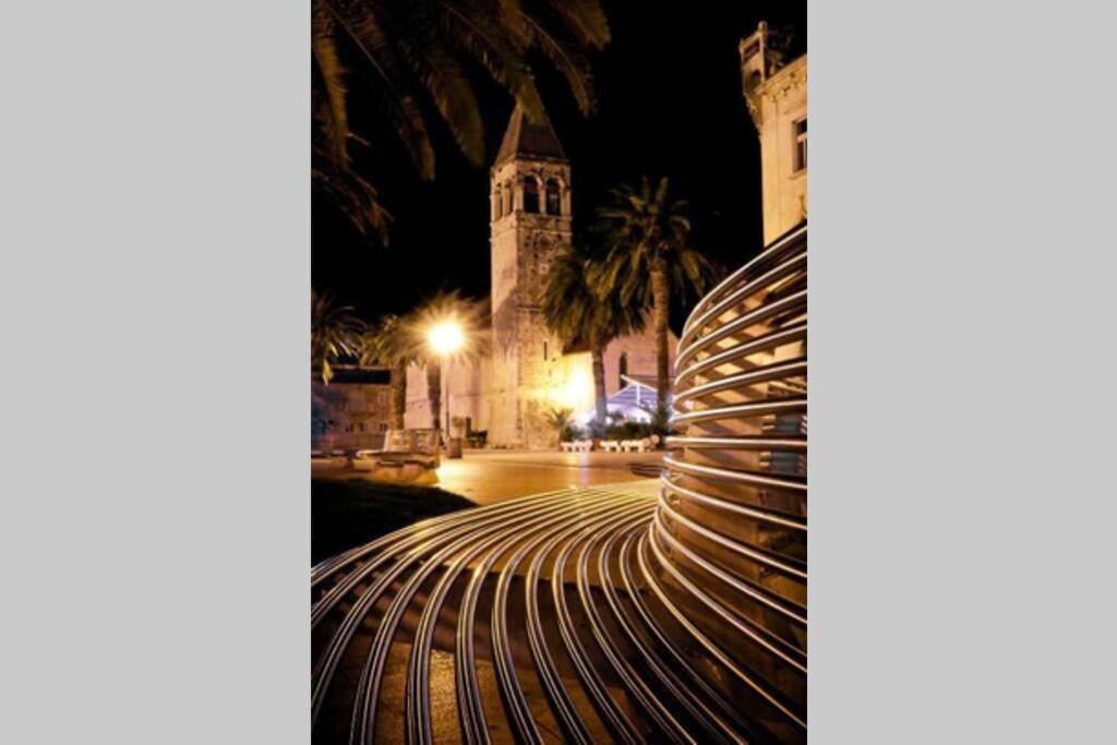 Apartment By Joe Trogir Exterior foto